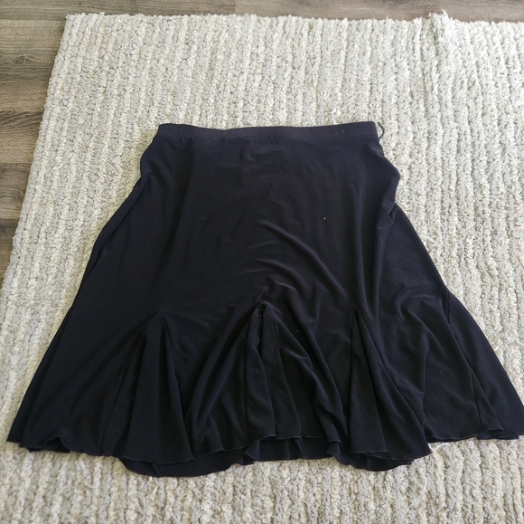 Studio Works skater skirt - Picture 2 of 4